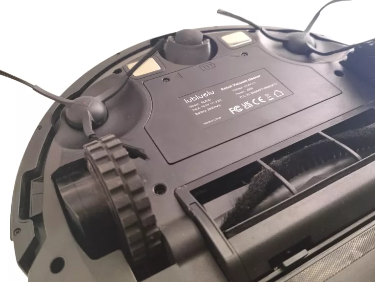 ODKURZACZ ROBOT SPRZĄTAJĄCY LUBLUELU SL60D