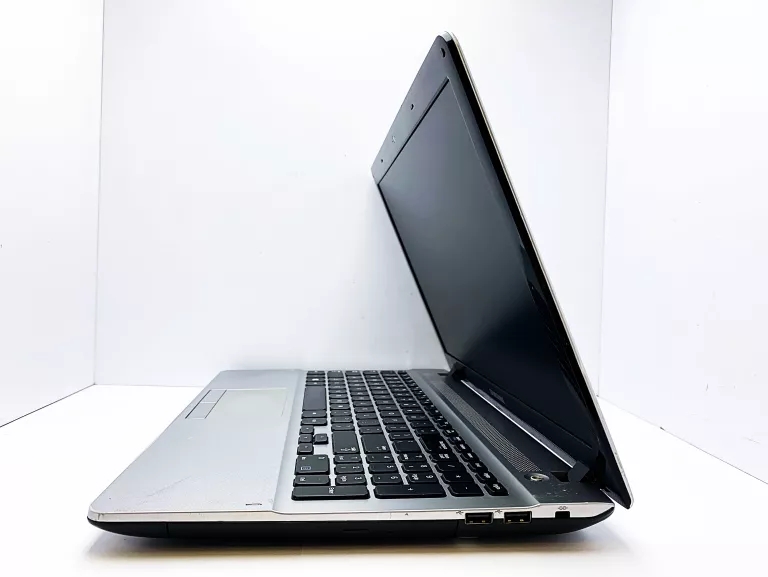 LAPTOP SAMSUNG E270