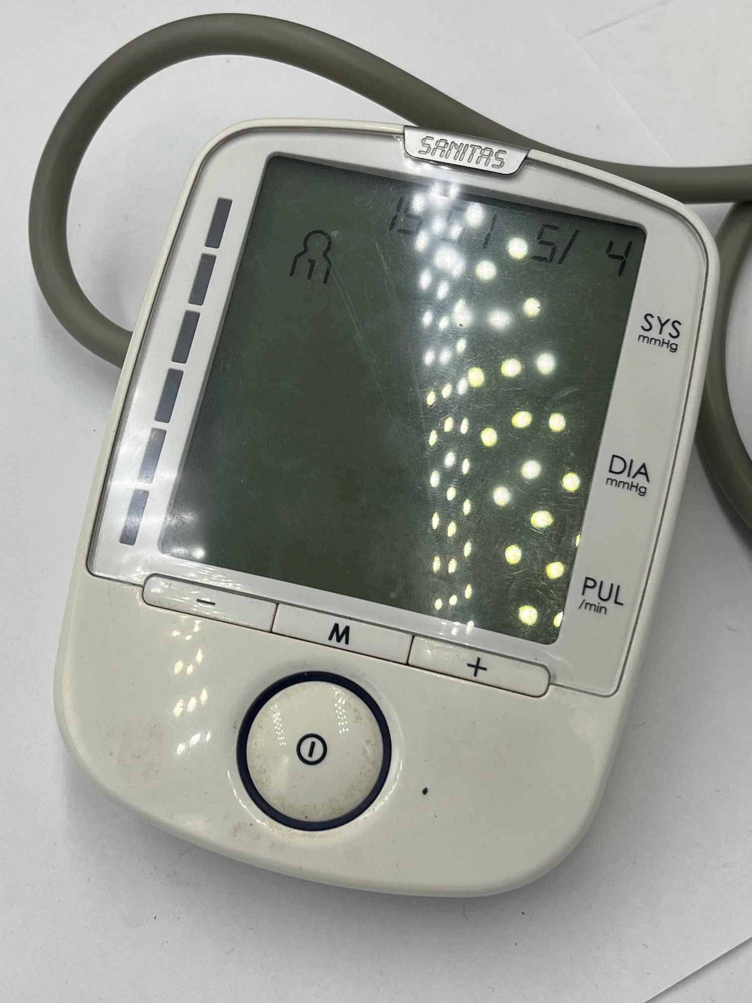 cisnieniomierz-sanitas-sbm-42-etui-stan-11323-2