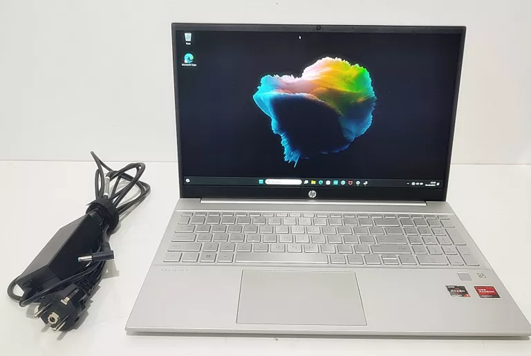 LAPTOP HP PAVILION 15-EH1112NW 15,6 R7 5700U 16GB RAM 1TB SSD