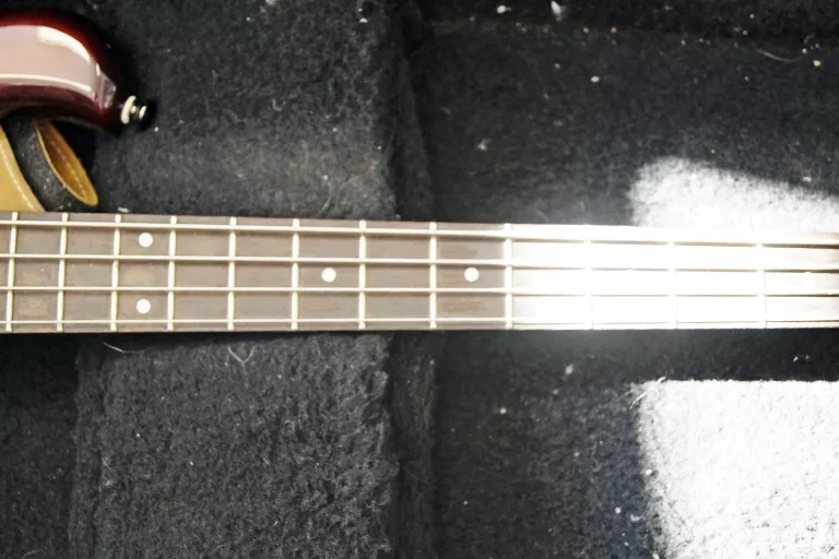 GITARA BASOWA MARATHONE CUSTOM GUITARS + FUTERŁ