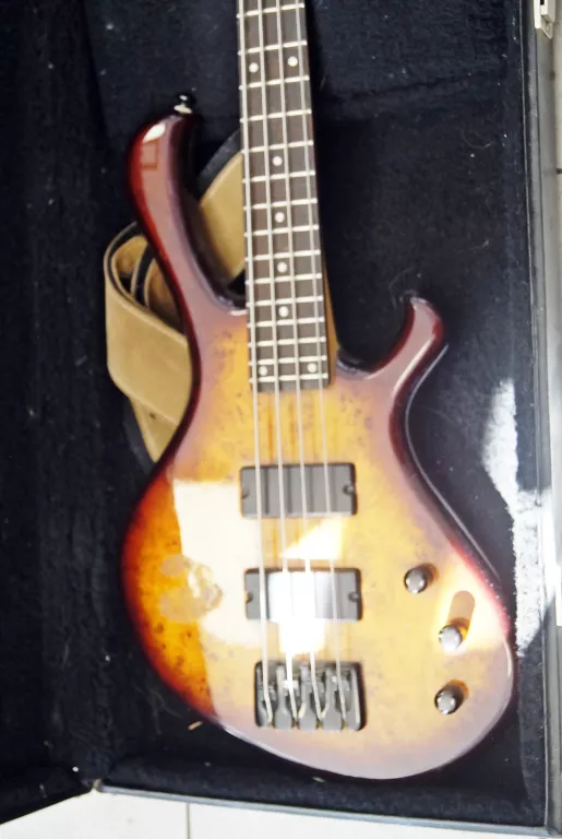 GITARA BASOWA MARATHONE CUSTOM GUITARS + FUTERŁ
