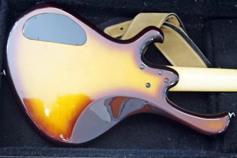 GITARA BASOWA MARATHONE CUSTOM GUITARS + FUTERŁ