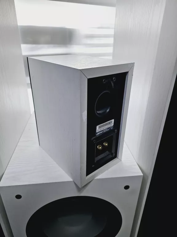 KINO DOMOWE PIONEER + KOLUMNY JAMO