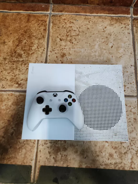 KONSOLA XBOX ONE S MODEL 1681