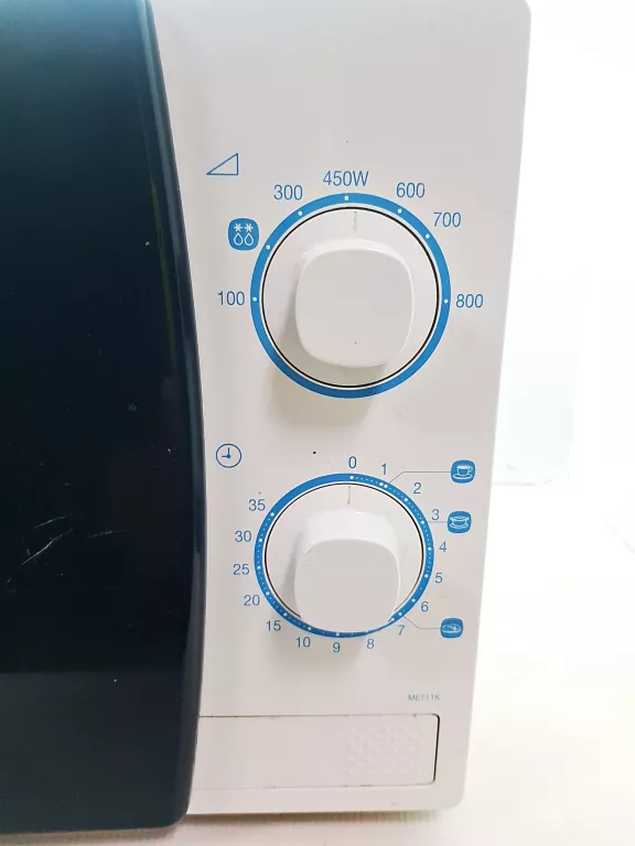 KUCHENKA MIKROFALOWA SAMSUNG ME711K