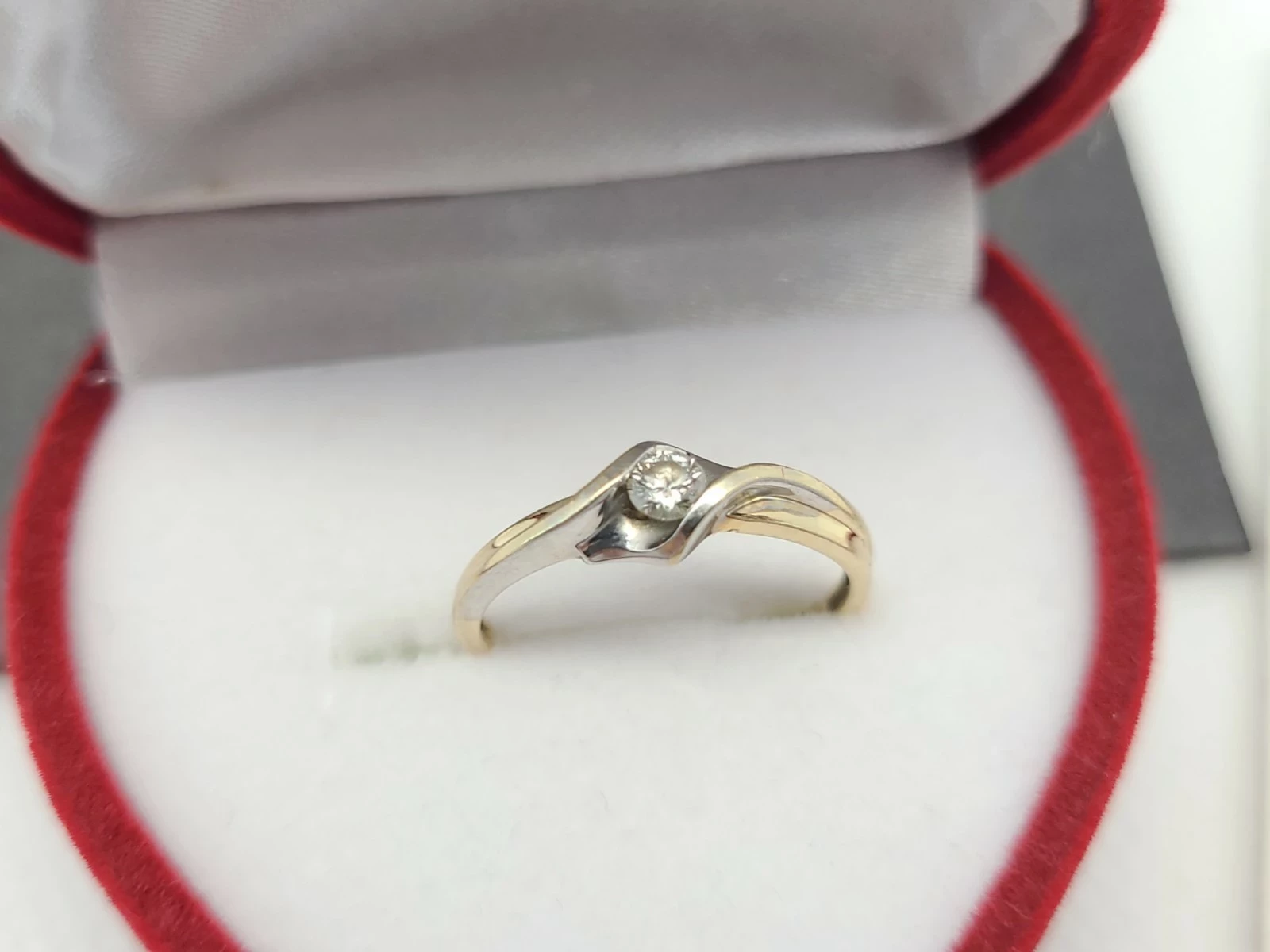 pierscionek-z-brylantem-010-ct-pr-585-r9-material-15835-2