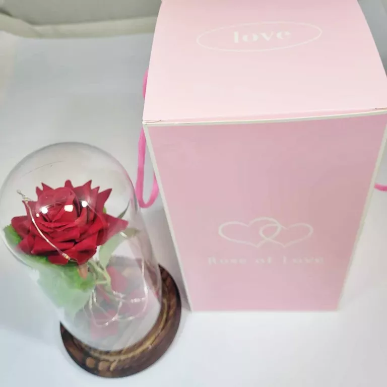 przesliczna-czerwona-roza-w-szkle-at-lampka-at-idealny-prezent-na-urodziny-kod-producenta-przesliczna-czerwona-roza-w-szkle