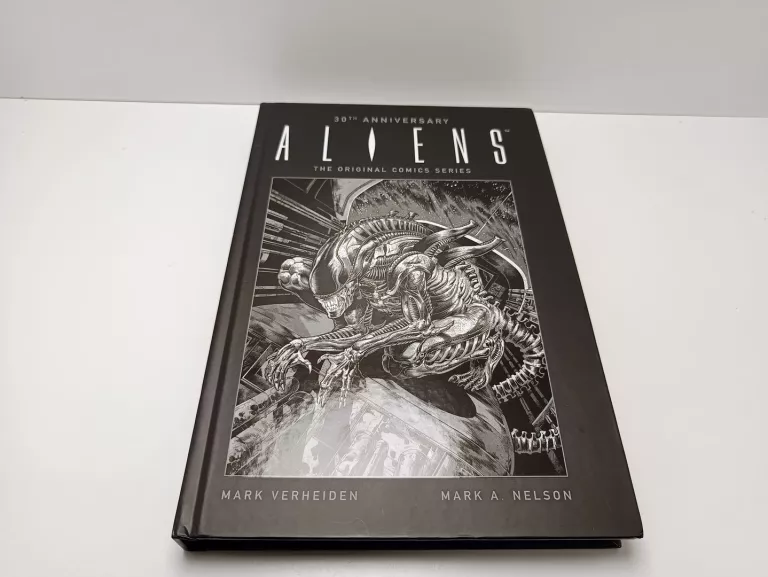 KOMIKS ALIENS 30TH ANNIVERSARY EDITION