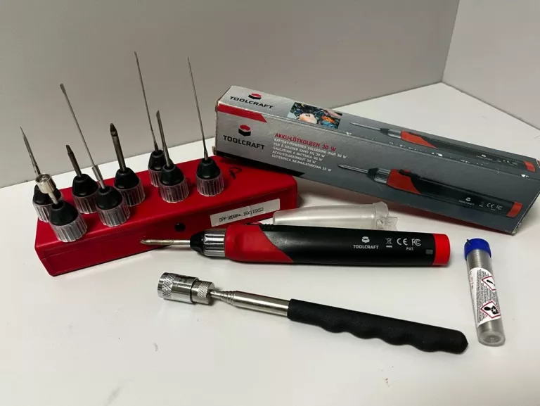 LUTOWNICA KOLBOWA TOOLCRAFT 30 W + 8 GROTÓW