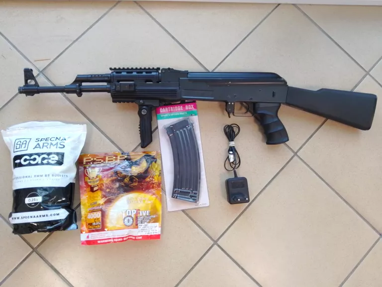 REPLIKA KARABINKA CM028C TACTICAL #OPIS