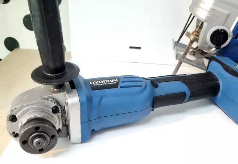 ZESTAW NARZĘDZI HYUNDAI HNHPACK 18V Z AKUMULATOREM