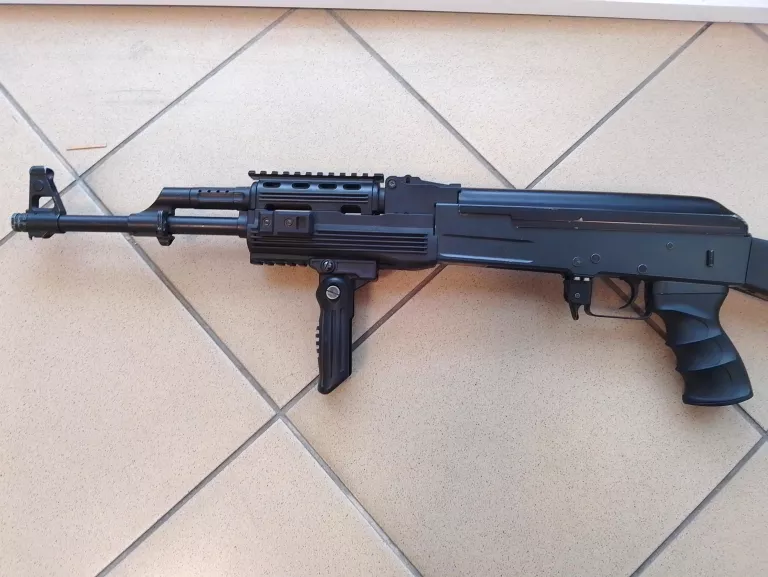 REPLIKA KARABINKA CM028C TACTICAL #OPIS