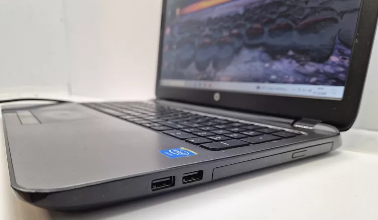 LAPTOP HP 250 G3