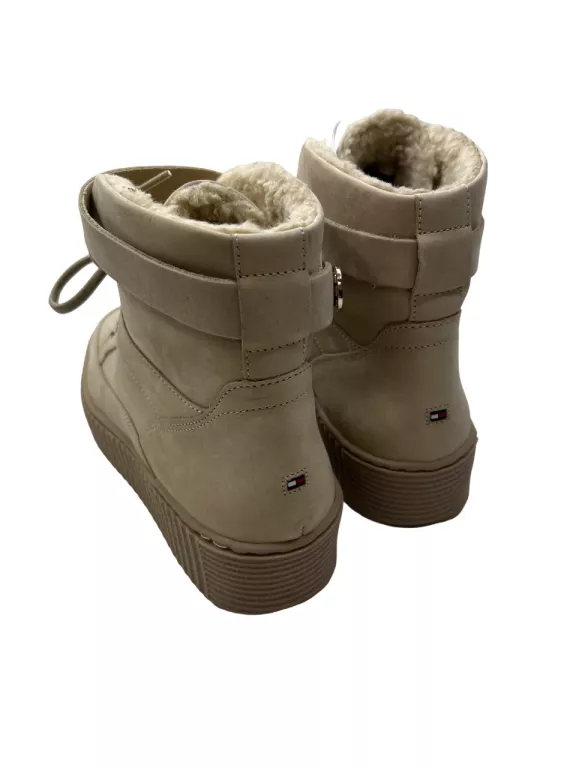 BUTY ZIMOWE TOMMY HILFIGER FW0FW06798 / 38