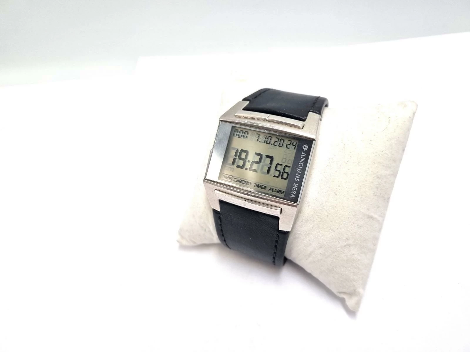 zegarek-zegarek-junghans-mega-1000-pud-timemaster-mechanizm-18738-1