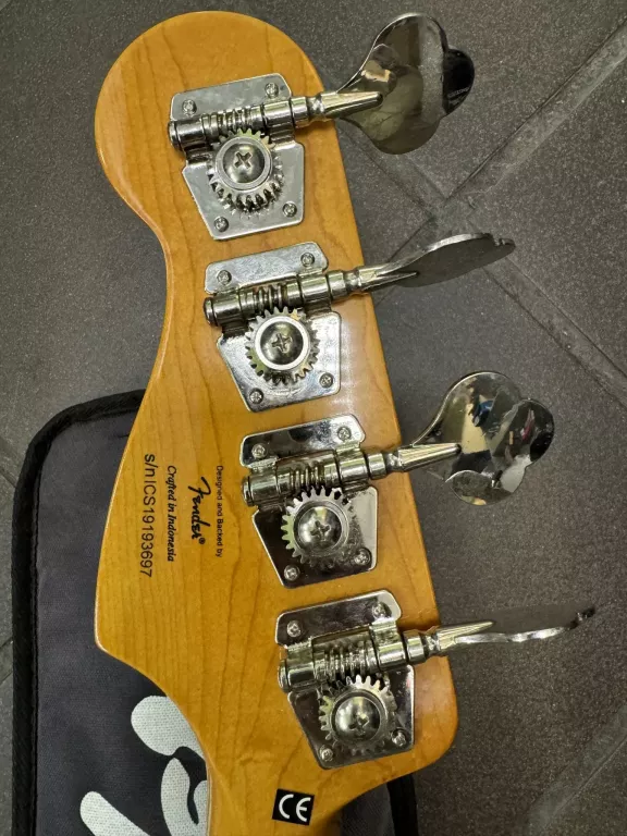 GITARA BASOWA FENDER SQUIER PRECISION