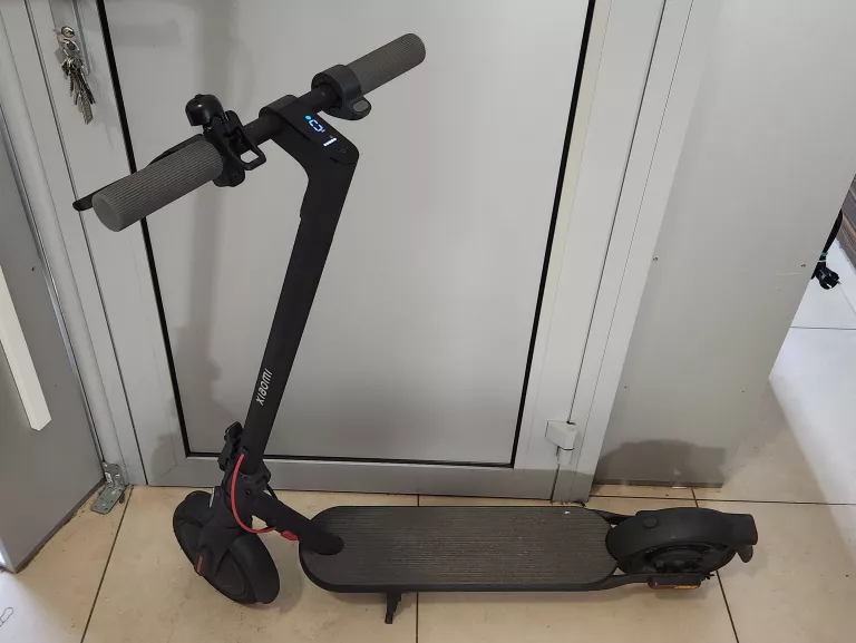 HULAJNOGA ELEKTRYCZNA XIAOMI ELECTRIC SCOOTER 4 LITE NE GWARANCJA