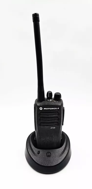 radiotelefon-motorola-dp1400-typ-vhf-ladowarka-ean-gtin-5055563813999