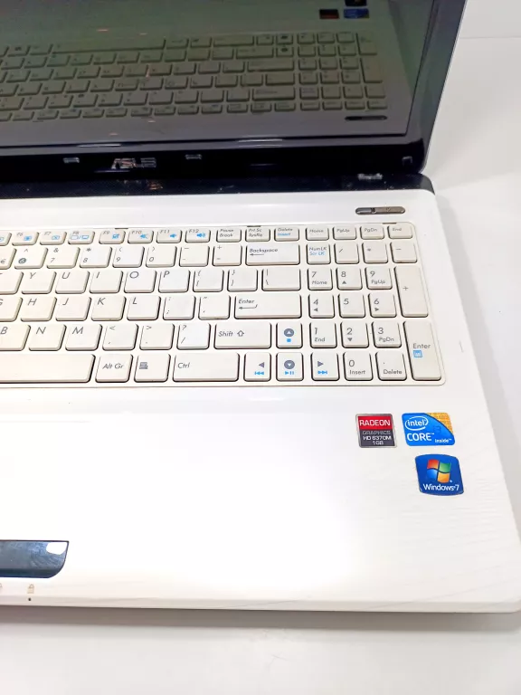 laptop-asus-k52j-i3amd-radeon-hd6300m-3gb320gb-pojemnosc-dysku-320