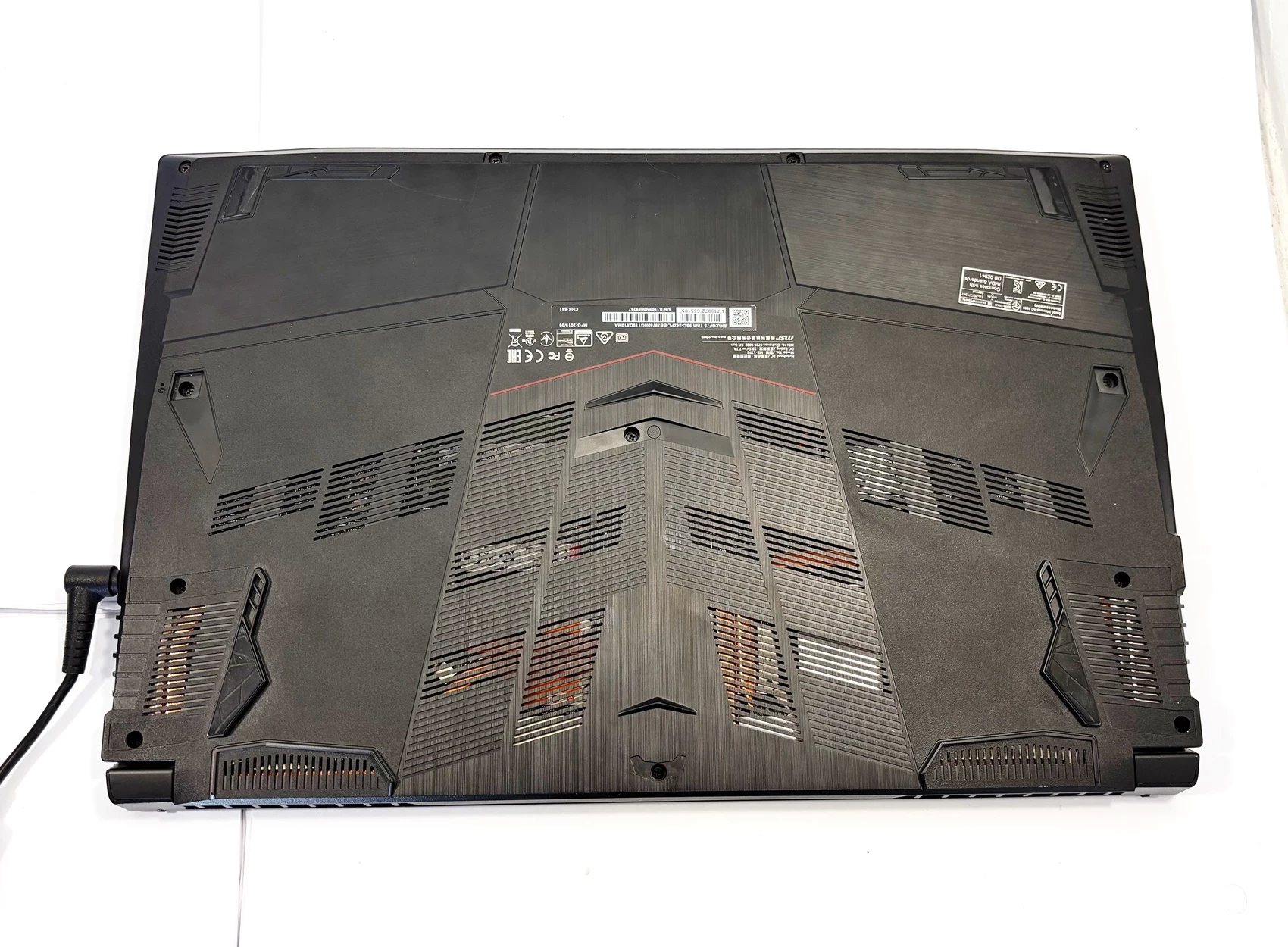 msi-gf75-thin-173-i5-10300h-8gb-ddr4-512gb-ssd-geforce-1650ti-ean-gtin-4719072789480