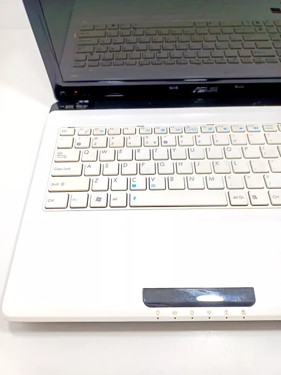 laptop-asus-k52j-i3amd-radeon-hd6300m-3gb320gb-kod-producenta-k52j