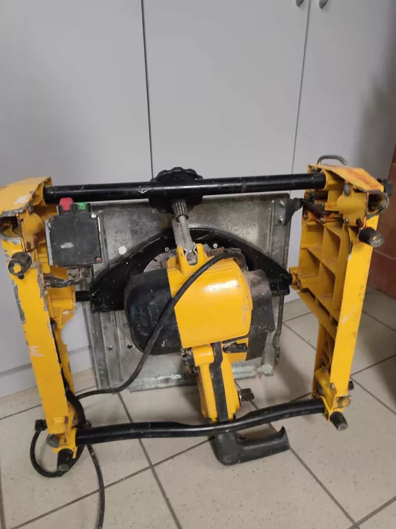 PIŁA STOŁOWA UKOŚNICA ODWRACALNA DEWALT DW742