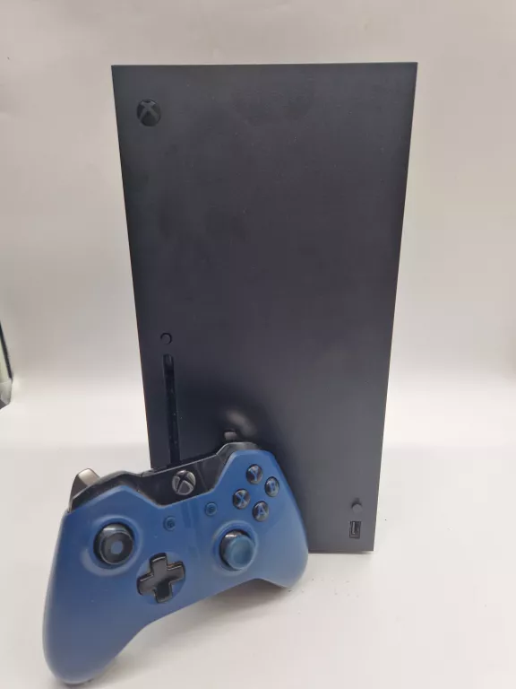 KONSOLA XBOX SERIES X 1 TB KOMPLET + GRA MORTAL KOMBAT 1