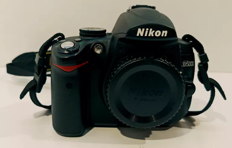 APARAT NIKON D5000 Z OBIEKTYWEM SIGMA ZOOM 18-250MM TORBA ŁADOWARKA