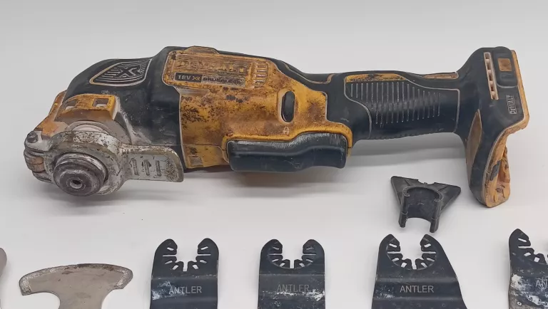NARZĘDZIE WIELOFUNKCYJNE DEWALT DCS355D2 WALIZKA