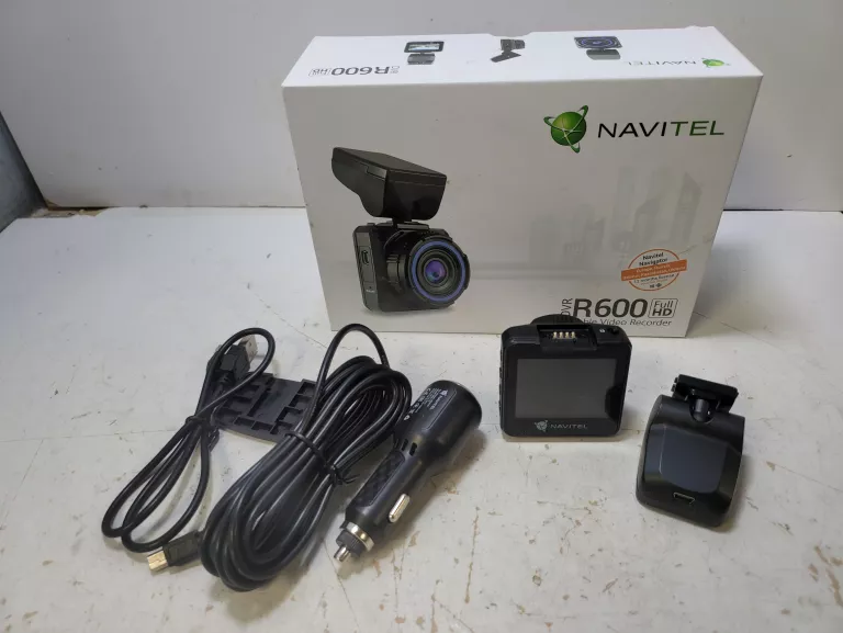 NAVITEL R600 KAMERA DO AUTA