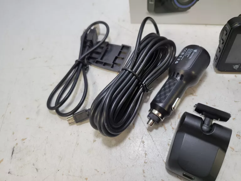 NAVITEL R600 KAMERA DO AUTA