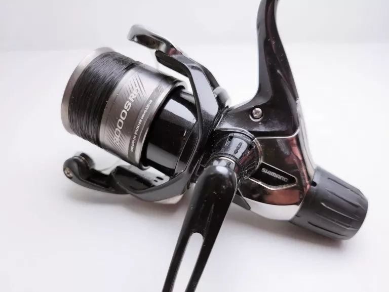 KOŁOWROTEK SHIMANO CATANA 3000 SRC