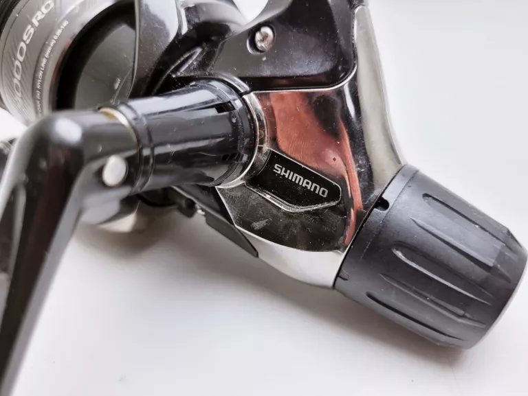 KOŁOWROTEK SHIMANO CATANA 3000 SRC