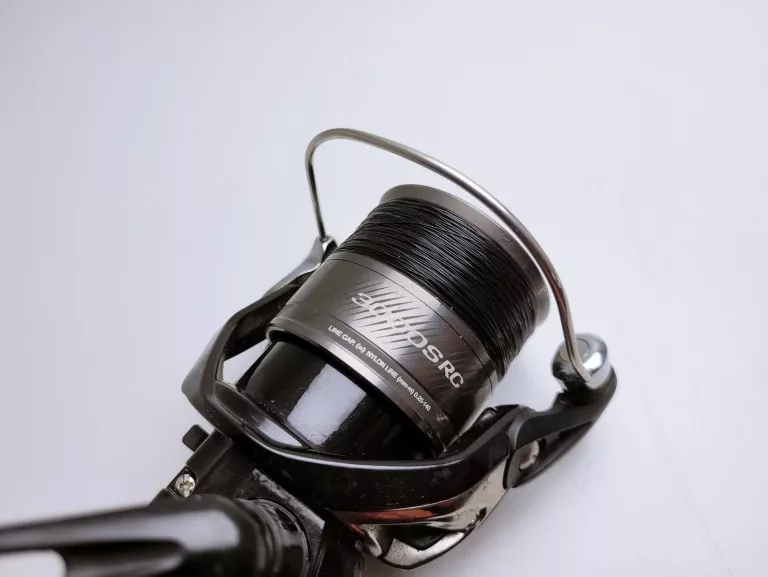 KOŁOWROTEK SHIMANO CATANA 3000 SRC