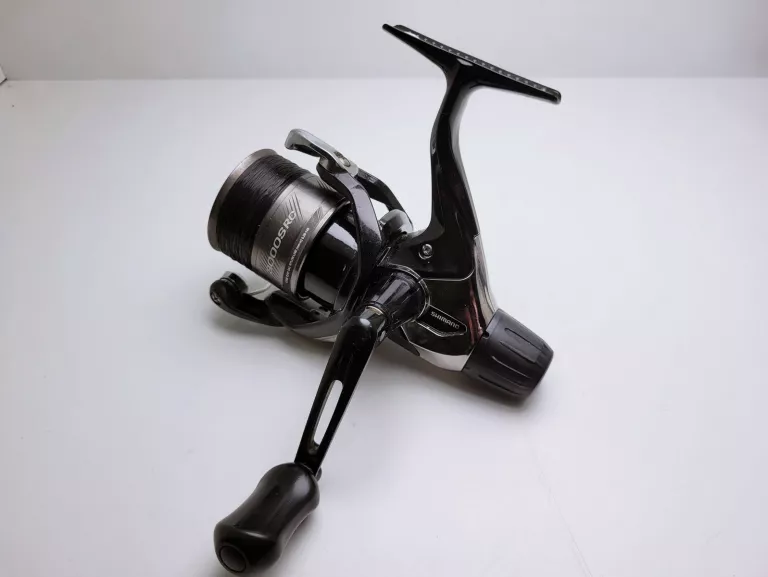 KOŁOWROTEK SHIMANO CATANA 3000 SRC