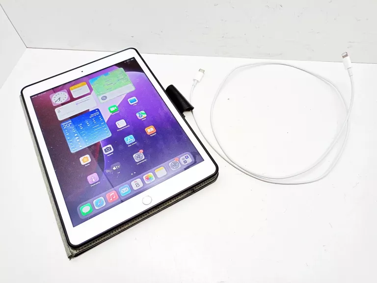 TABLET APPLE IPAD A2270 8GEN + ETUI