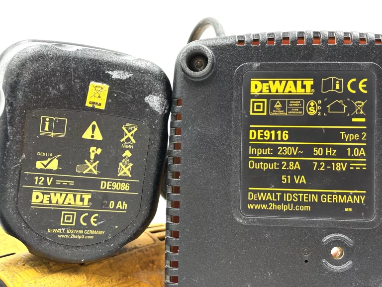 WKRĘTARKA DEWALT DC740 12V 2.0AH ŁADOWARKA LATARKA WALIZKA