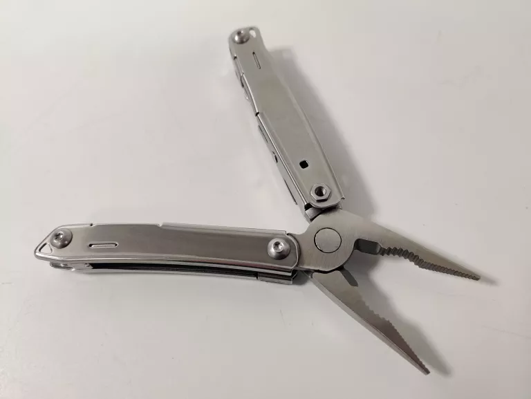 MULTITOOL LEATHERMAN WINGMAN KABURA