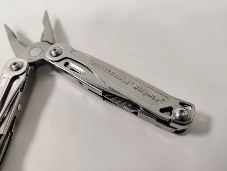 MULTITOOL LEATHERMAN WINGMAN KABURA