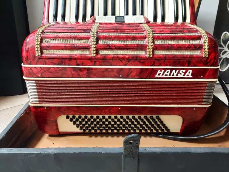 AKORDEON HANSA 96 WALIZKA