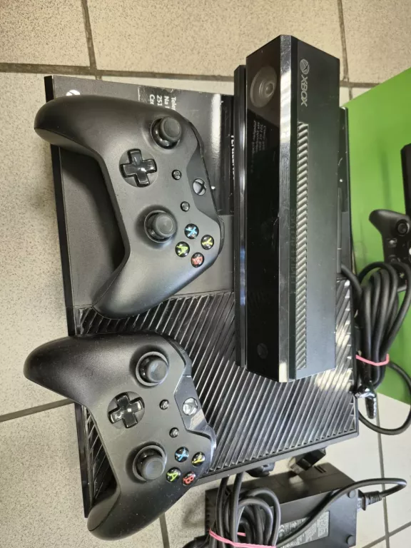 KONSOLA XBOX ONE 500GB FULL ZESTAW 1540 ,2 PADY.,GRY.KINECT