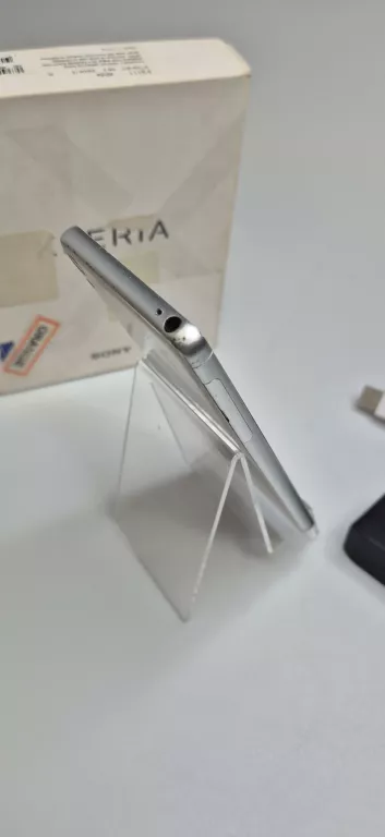 TELEFON SONY XPERIA XA 16GB,KOMPLET