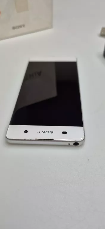 TELEFON SONY XPERIA XA 16GB,KOMPLET