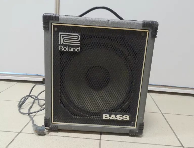 ROLAND SUPER CUBE-60 BASS