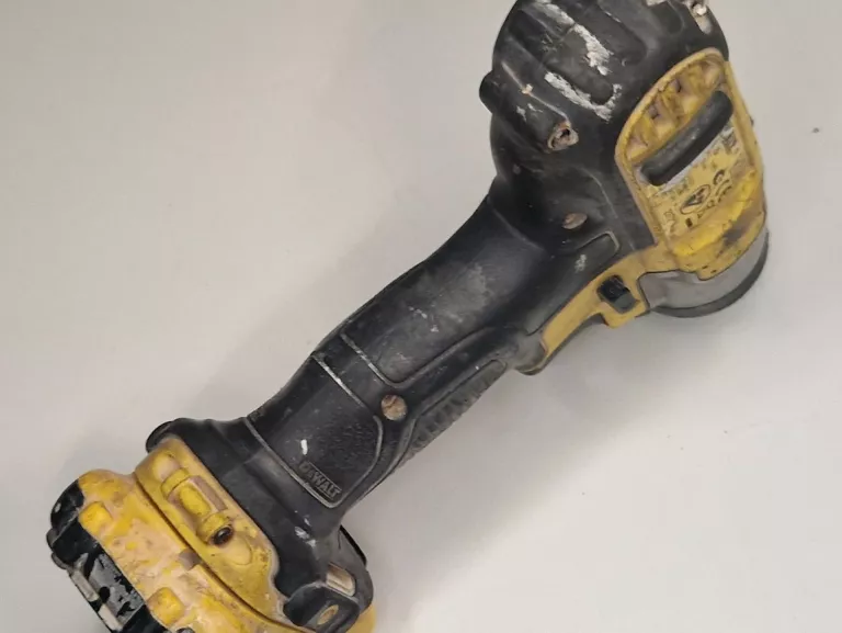 ZAKRĘTARKA UDAROWA DEWALT DCF815 10,8V