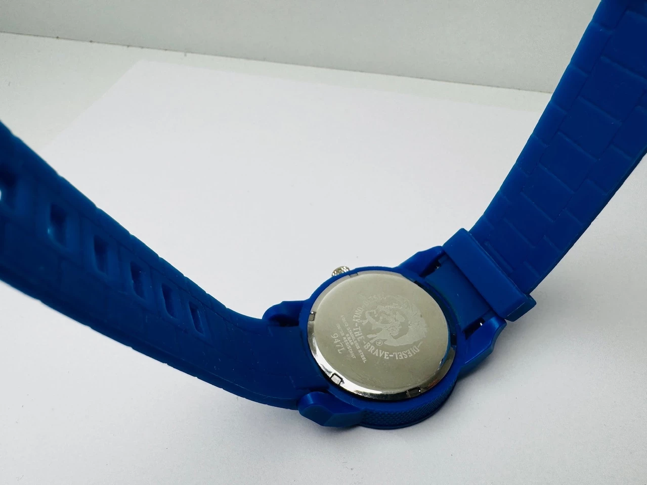 zegarek-diesel-947l-niebieski-mechanizm-18738-1