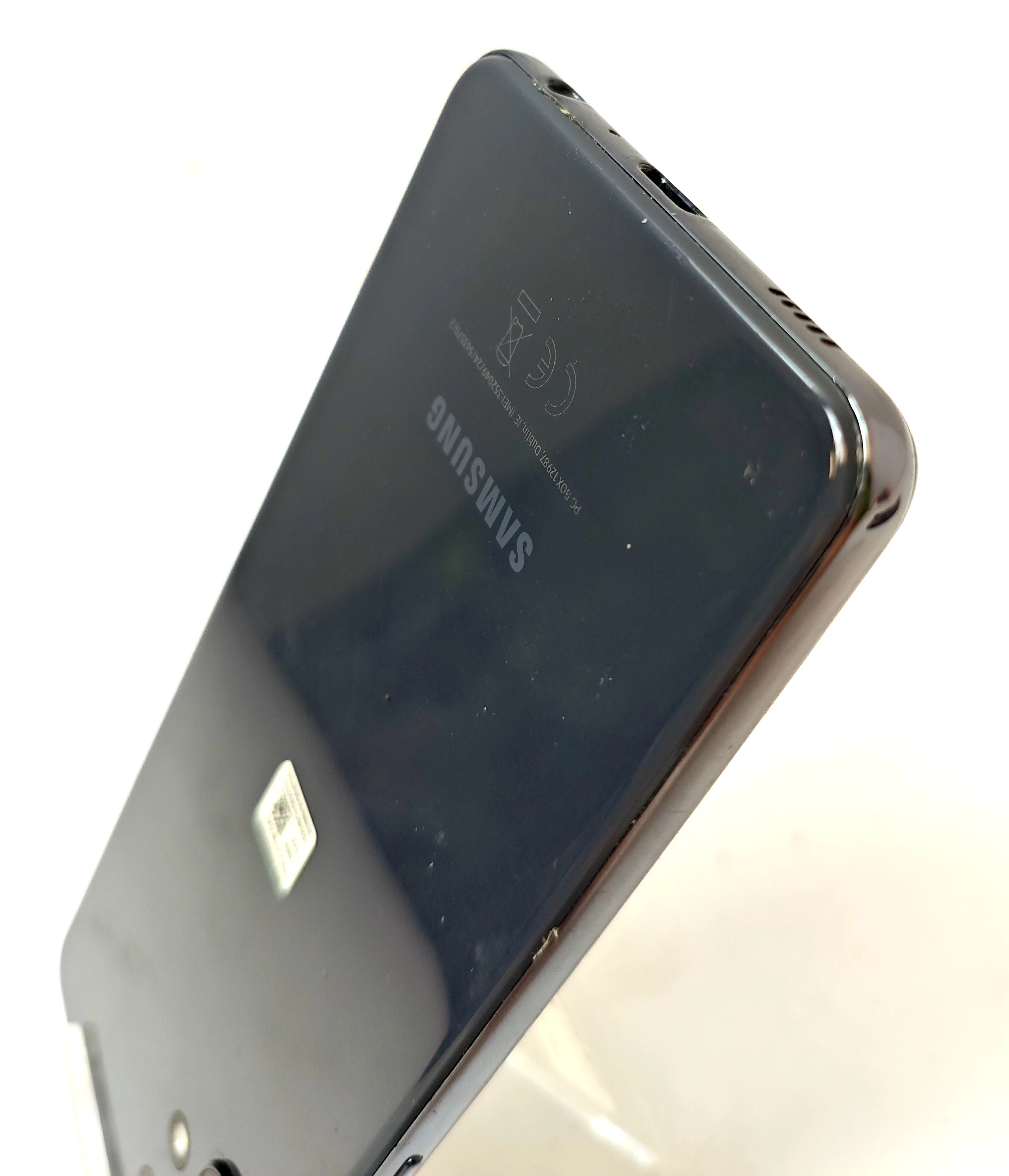 telefon-samsung-galaxy-a32-128gb-w-pudelku-przekatna-ekranu-650