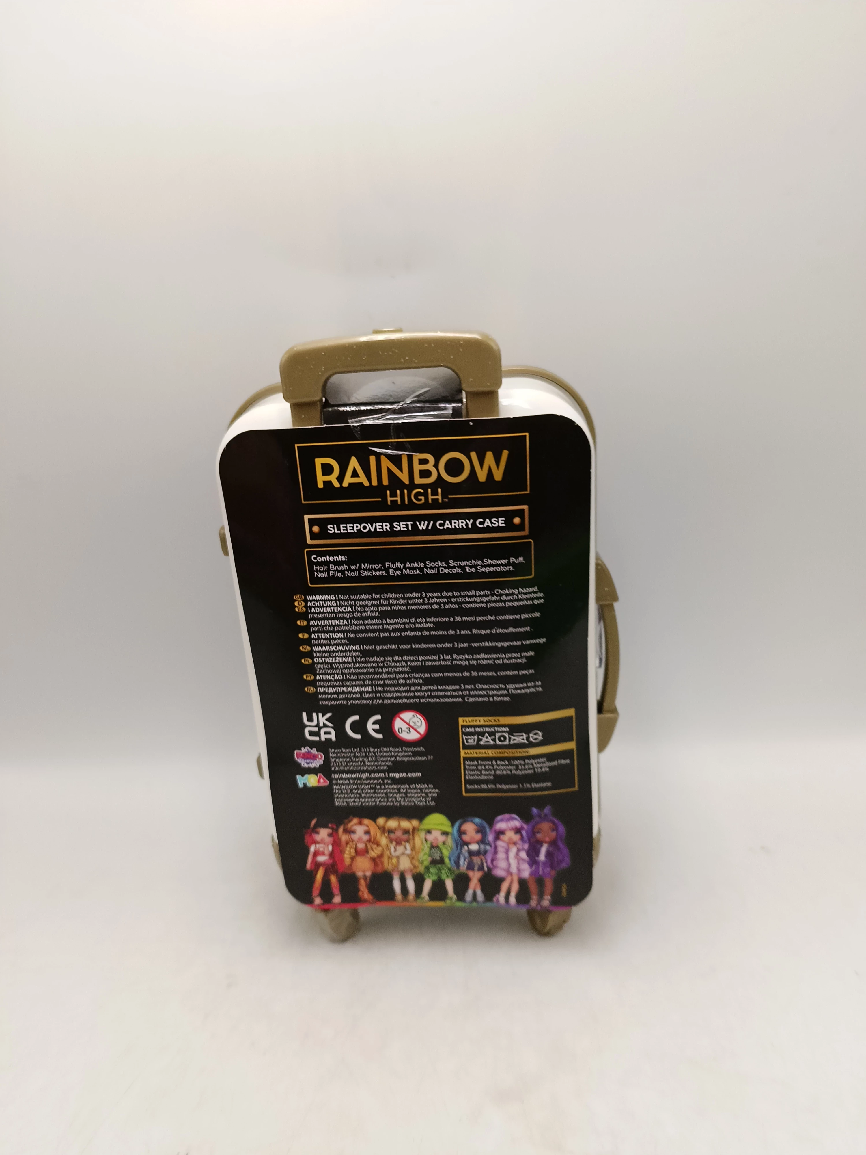walizka-rainbow-high-sleepover-set-carry-case-ean-gtin-5060573546089