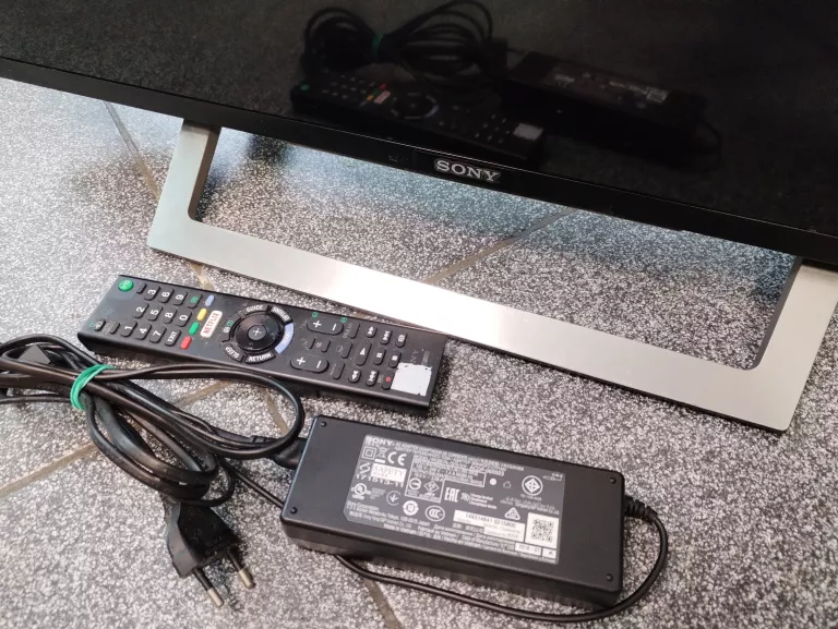 TELEWIZOR SONY KDL-32WD750